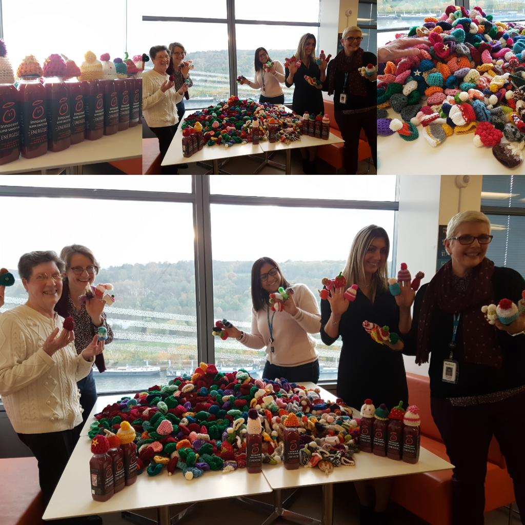 MPSirieix's tweet image. Très fière de mes collègues qui ont répondu au tricot challenge de @MedtronicFR et ont réalisé 1803 petits bonnets au profit de @PFPauvres pour la prochaine campagne Mets ton bonnet @innocent_Fr #solidarité #Project6