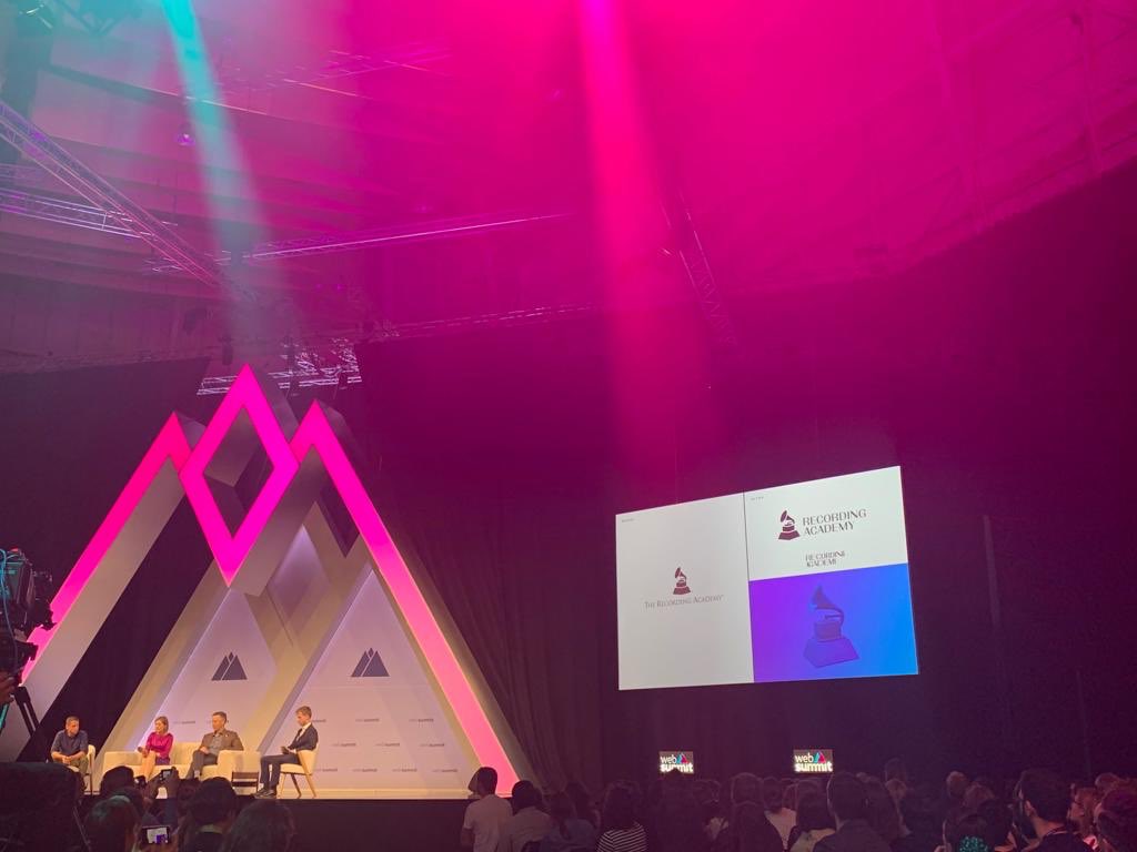 [#WebSummit2019] Rebranding: is it a change of sign, or else the sign of change? 🙌 It’s about driving the #brand to a bigger #purpose.
@GroupeJouve <a href="/WebSummit/">Web Summit</a> <a href="/LanxadeT/">Lanxade Thibault</a> #digitalbrands #businessvalue