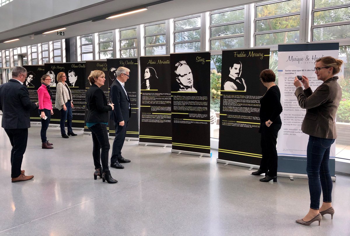 CarolineCourtin's tweet photo. Lancement du #MEPH (Mois pour l’Emploi des Personnes Handicapées) ⁦@BNPParibas⁩. Plus de 50 actions de sensibilisation sont proposées à nos #salariés dans toute la France : conférences, expositions, ateliers ludiques… #handicap ⭐️ https://t.co/NWt2Gyag4L