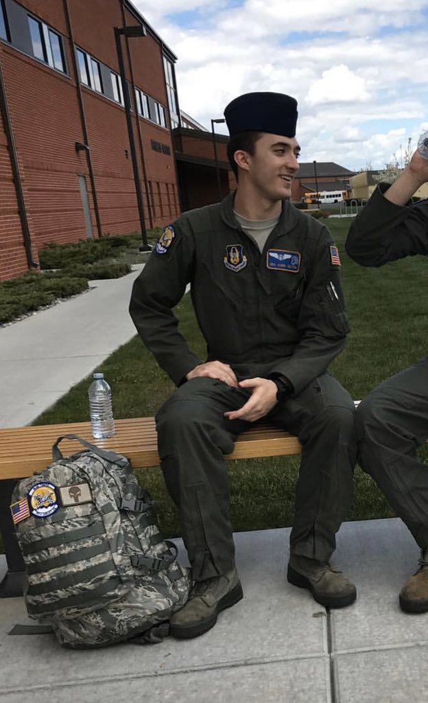 Representing <a href="/kentstatedelts/">ΔΤΔ</a> is Aiden Sexton! You guys have until midnight tonight to get as many retweets for your candidate as possible! Good Luck!💜