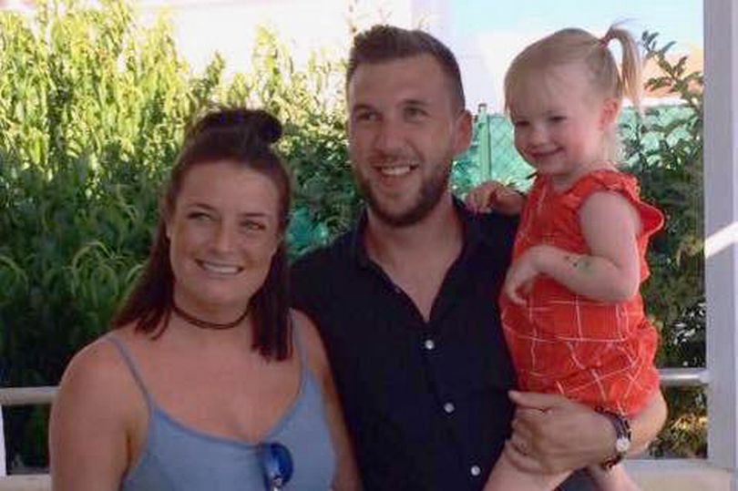 DailyMirror's tweet photo. Mum who fell pregnant after IVF donates her eggs to couple struggling to conceive https://t.co/aAfm3wOtxB https://t.co/OdZDifANeM