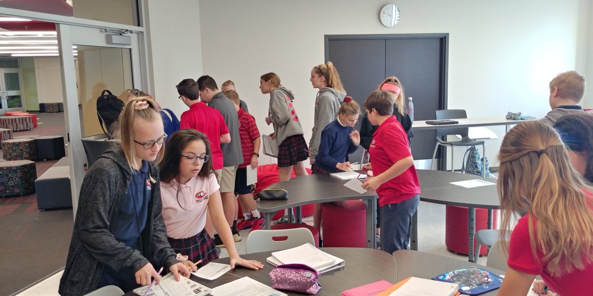SpanglerCCLS's tweet photo. Seventh-grade following a question trail to review grammar! @CCLSChargers @ThormodsonCCLS https://t.co/orRaLCMfPu