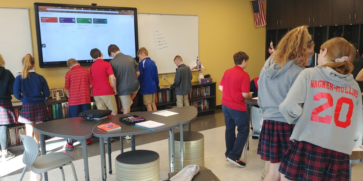 SpanglerCCLS's tweet photo. Seventh-grade following a question trail to review grammar! @CCLSChargers @ThormodsonCCLS https://t.co/orRaLCMfPu