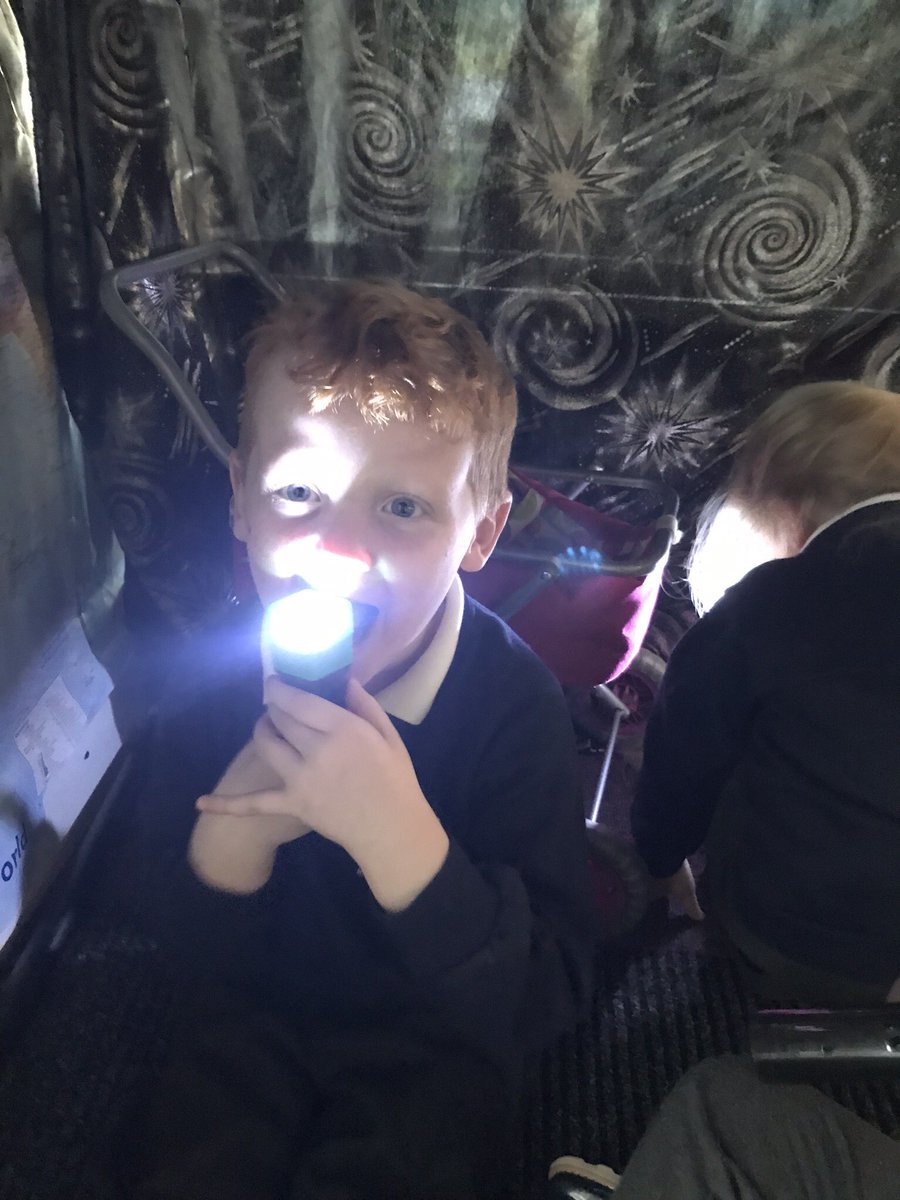 scps_foundation's tweet image. Fs1 have been investigating light and dark today! We loved using the torches and dark den! The children made shadows and used the torches to find things in the dark! #springcottageeyfs #fs1  #springcottagescience