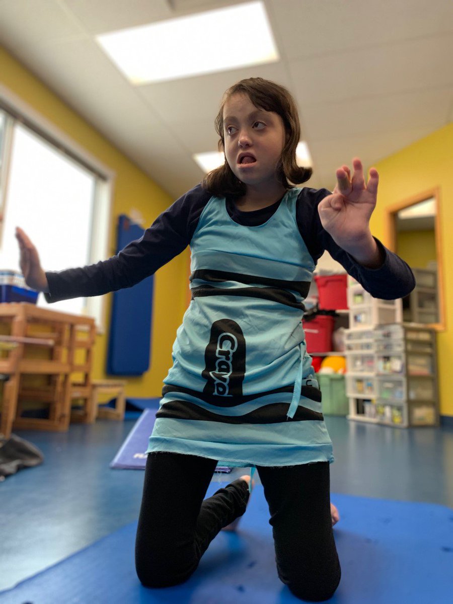 movementcentre's tweet photo. Gabrielle lighting up the classroom as she high kneels so tall!
#ShineYourOwnLight #PositiveAttitude #happy #ConductiveEducation #CEawarness #inspiration #energy #strength #TeachingIndependence #MC https://t.co/1bdPt7ObJK