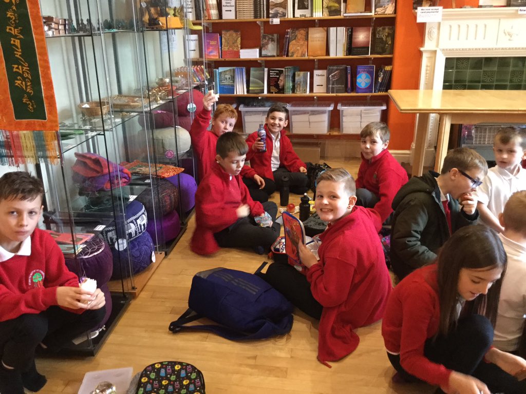 penistonestjohn's tweet photo. Lunchtime 🍎🥪🍬🧃🍫🧁😋 https://t.co/6vHgXk2EuF