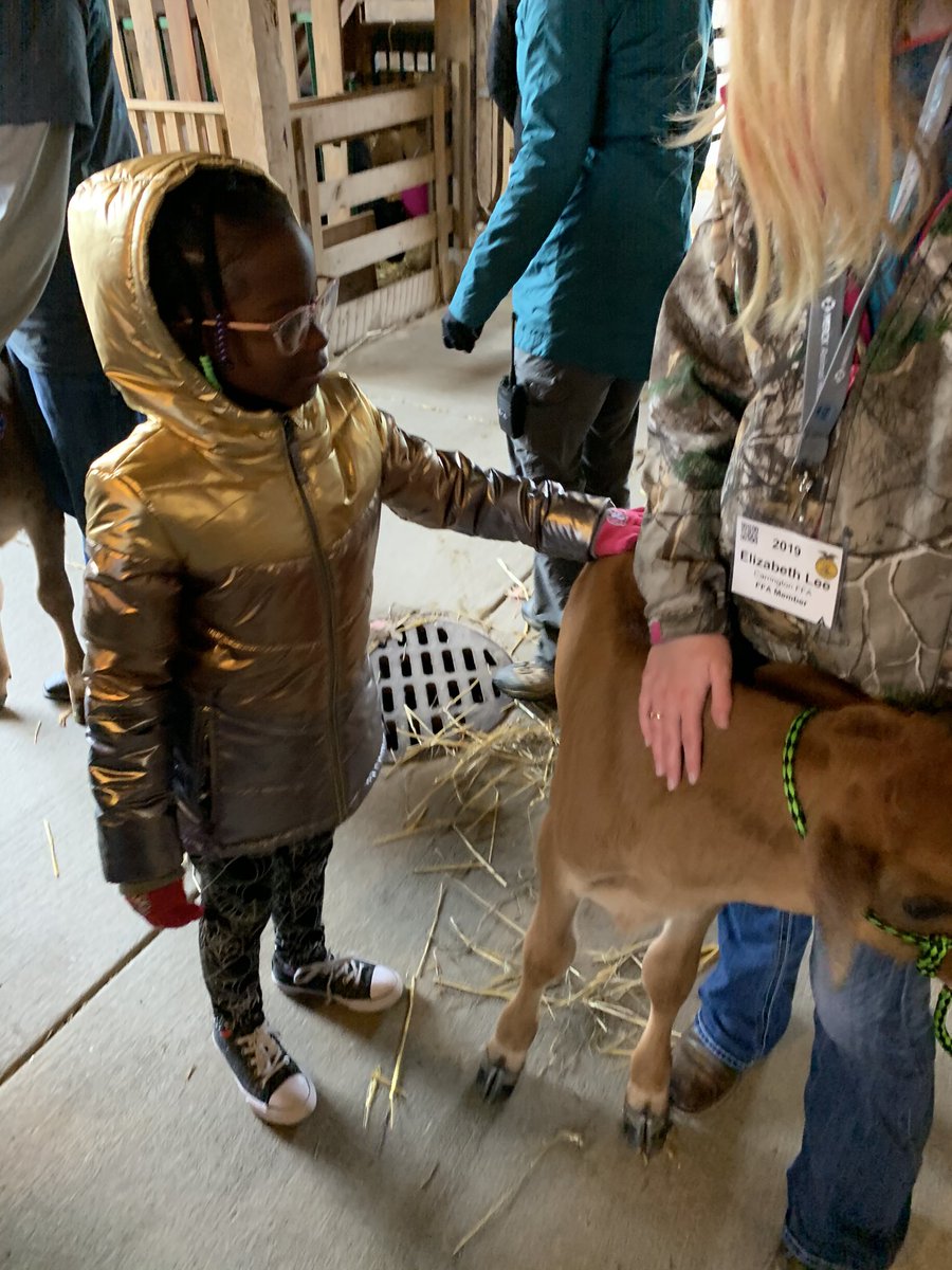 MrsWall6's tweet photo. We learned how our food goes from the Farm to the Table @ECES_Pike  #pikeproud https://t.co/kFv1IN1Juy