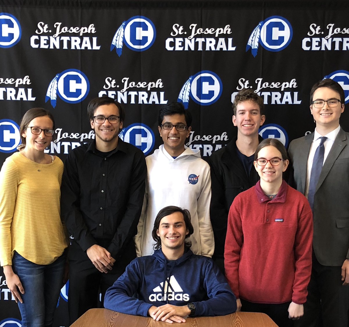 Counseling_CHS's tweet photo. Congratulations to these CHS seniors for being selected as finalists for the 19/20 Cotillion for Achievement Scholarship. https://t.co/KZKvnkwDEF