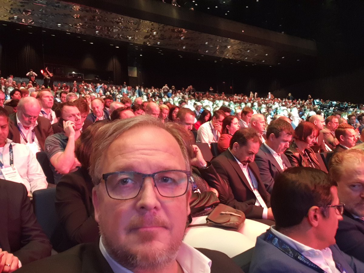 Aarnihuhta's tweet photo. Interesting and inspiring IT Talks for a four days time... presentations, negotiations and meetings with analytics. Today's last presentation is just about to begin #GartnerSYM https://t.co/hqNw3eljTG