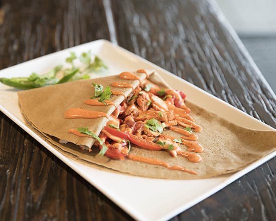 The Bombay Dhaba is back!! #LEnfantPlaza come and get your lunch fix - mouthwatering tandoori marinated chicken, fire roasted red peppers, cilantro and our house-made curry aioli #dcfoodtrucks #dcfoodies #dmvfoodies #dmvfta