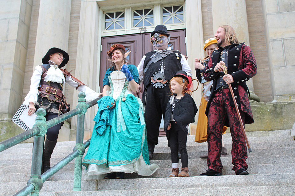 EventsINSIDER's tweet photo. The Jewelry City Steampunk Festival Puts Attleboro on the Creative Map (5 stars) @jcsteampunk https://t.co/zCj8KonI4g https://t.co/8J0I0zcdpM