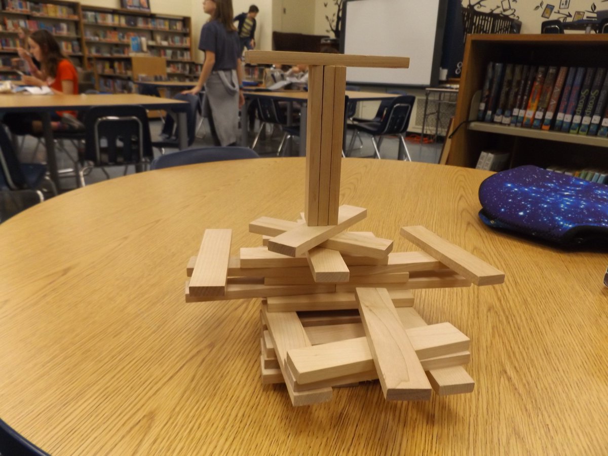 cougarslibrary's tweet image. @CatonsvilleMS 6th gr.S&apos;s having lots of lunchtime fun with @KEVAplanks in the library #CMSmakes @BCPSLMP #bcpslms