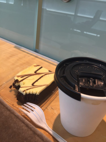 StrokosGourmet's tweet photo. Life is uncertain. Eat dessert first. https://t.co/VqZq29dAht