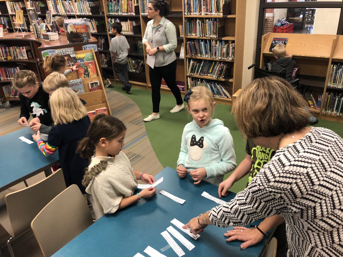 corrough's tweet photo. “Hands up. Utensils down!” Top Chef Jr.approach to plot—beginning, middle and ending. #wsd101 ##foresthills101 https://t.co/g158NK6RTS