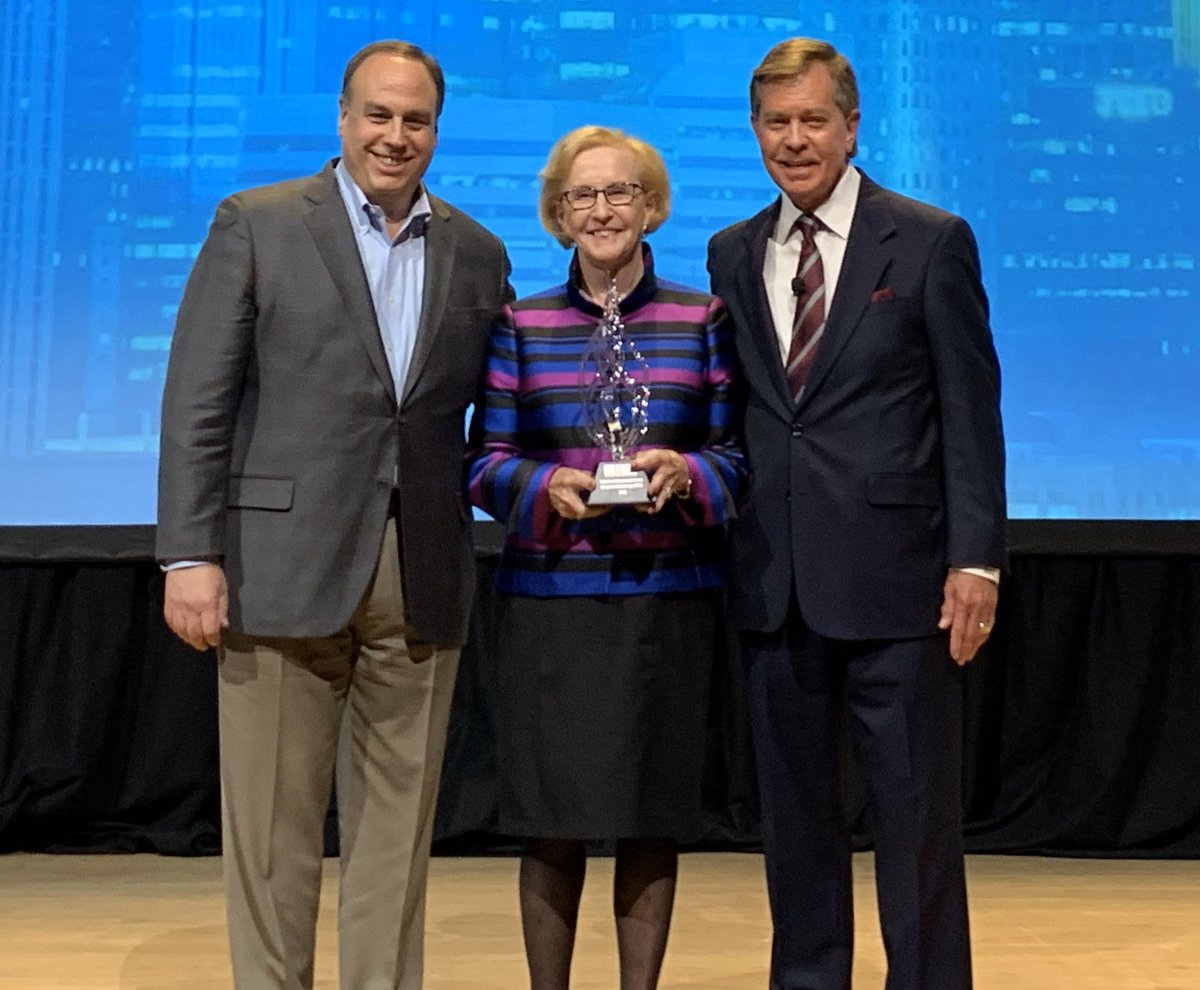 PowerProBono's tweet photo. Thank you to Alex Armstrong (@AFMDC) and her many friends and colleagues at #FPAConf2019 and beyond for helping us raise over $224K in recognition of Alex’s Lifetime Achievement Award. These funds will help sustain our important #ProBono4Cancer effort for families in need. Bravo! https://t.co/GbwdTFMRVx