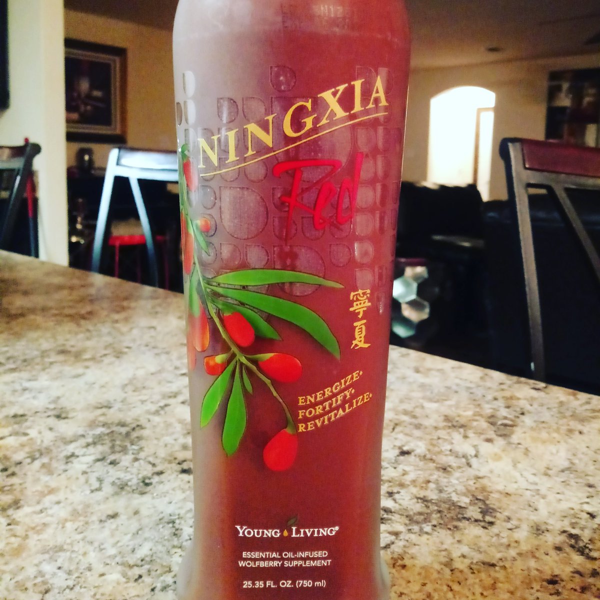 MackSafford's tweet photo. This energy boost is just what I need on this Transformation Tuesday! Do you want to feel better, look better, sleep better, boost your immune system and have more energy? A daily shot of 2-4 ounces helps support overall wellness with powerful antioxidants #ningxiared #yleo https://t.co/LDP0tmOFFU
