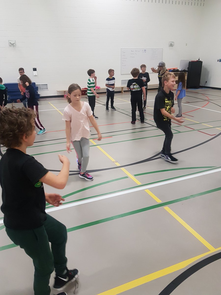 ArtsElbow's tweet photo. Day 1 of Breakdancing residency with @thejakabco It's all about the UP-Rock! https://t.co/IJBZ12KYmb