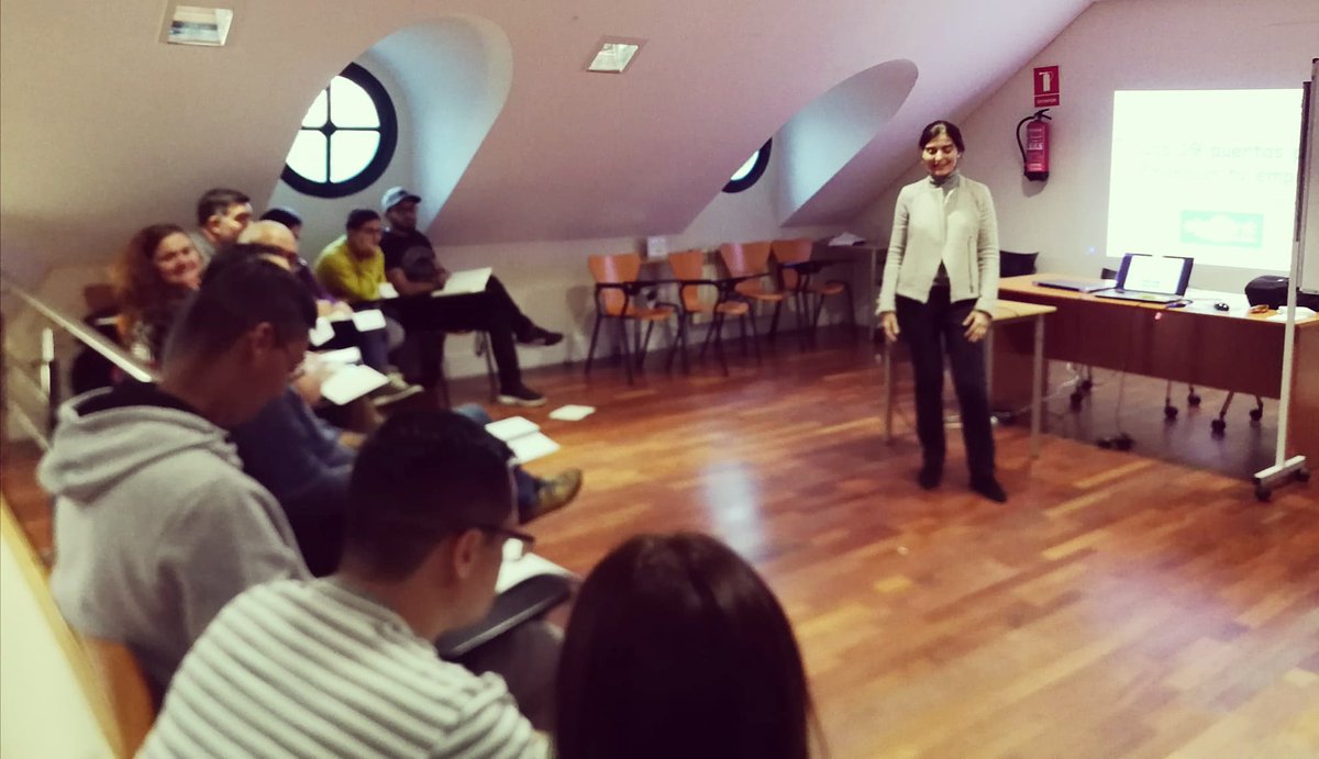 Seguimos nuestra #formación sobre posibilidades empresariales y características fiscales, todo sobre la gestión en un sector en auge, el sector lácteo en la #leche de #pasto 
#FelizMartes #cantabria #emprende #empredimiento #santander #Ganaderia