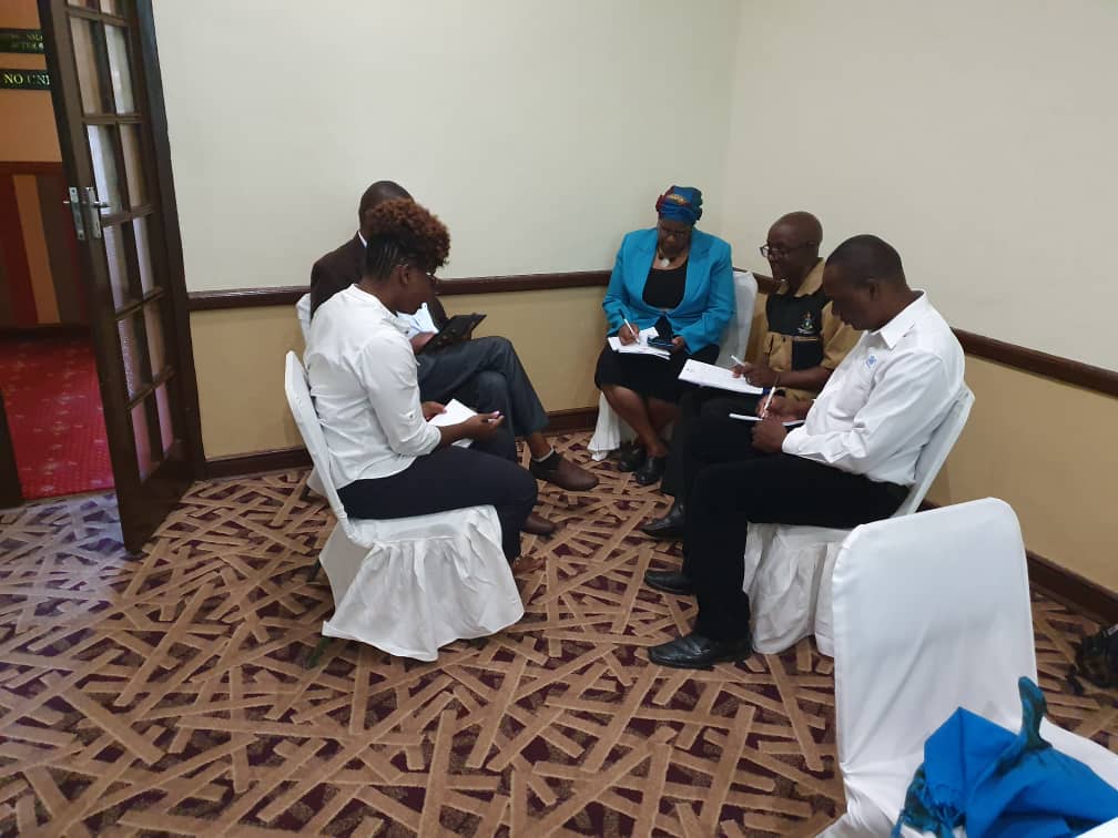 OYEZim's tweet photo. In pictures: Group discussions taking place during the first day of the curriculum review. https://t.co/lm6ECWayrB