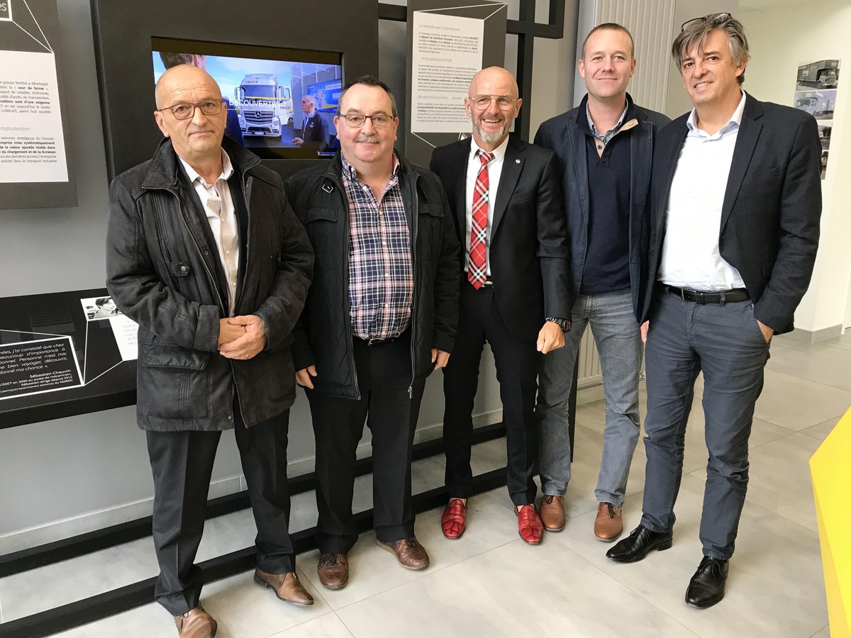 MoussetFLeblanc's tweet photo. #jetransporte MERCI aux équipes du Groupe Mousset et des TRANSPORTS RAUD pour ce beau travail de rapprochement des deux #entreprises #vendéennes Frédéric LEBLANC Jean-François Raud David DON Jean-Marie Oriola #MichelGarnier #GillesGascon #Jurica #SebastienCaillaud #Arc #Audit https://t.co/Xsu9JfLK0W