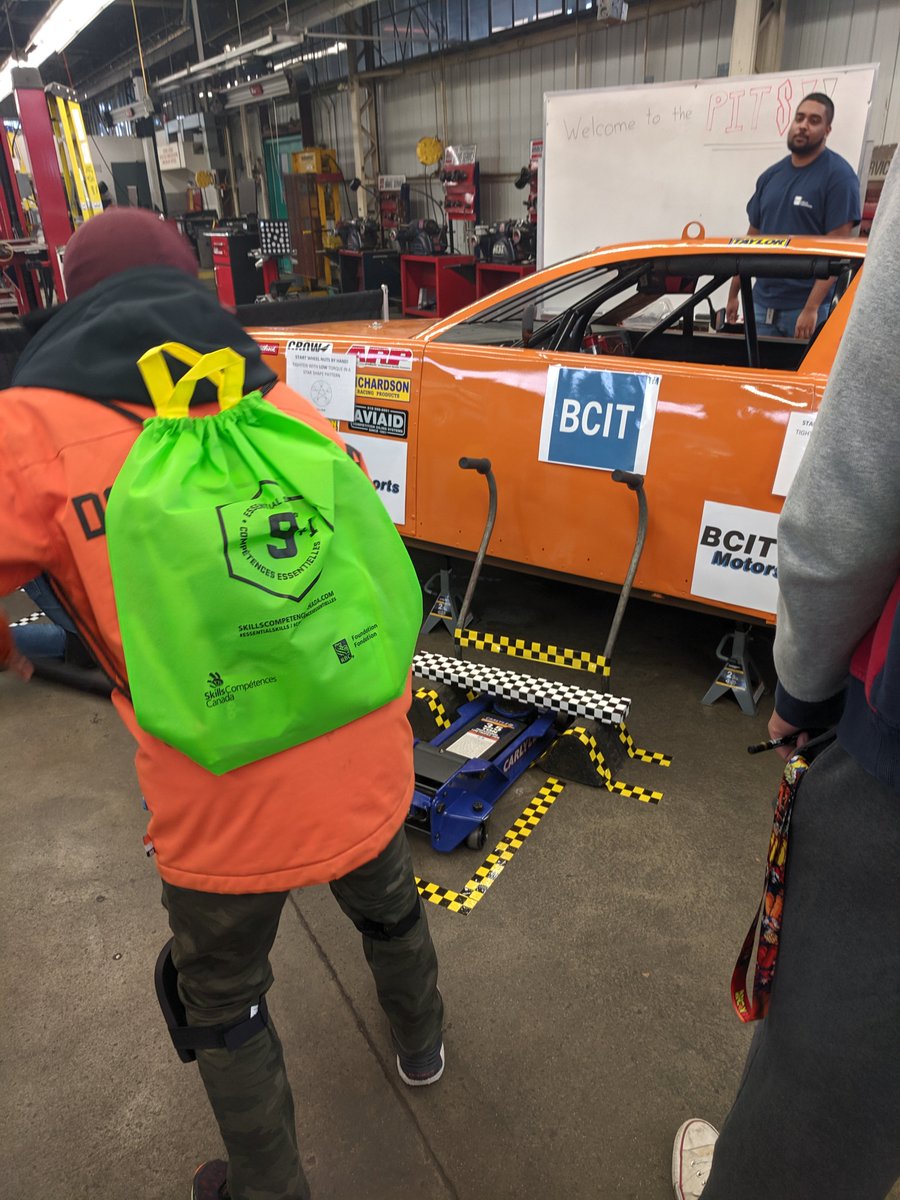 RVCareers's tweet image. November is Apprenticeship Recognition Month! Let's #ApprenticeNow! Today is also the official kick-off to the National Skilled Trades and Technology Week! So much to celebrate! #NSTTW2019