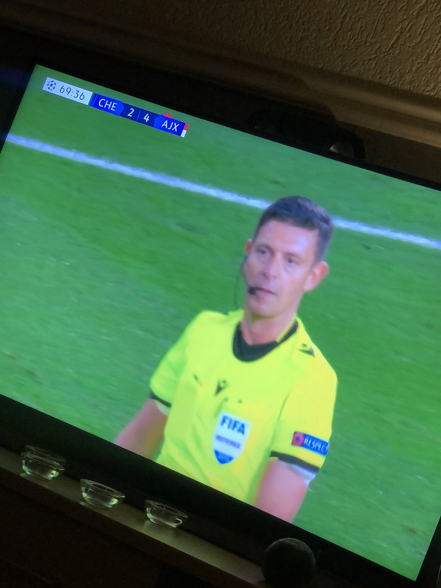 Passie03's tweet photo. Hoerige bloedhond🖕🖕🖕🖕🖕🖕  #cheaja https://t.co/LIVgg2B6EV
