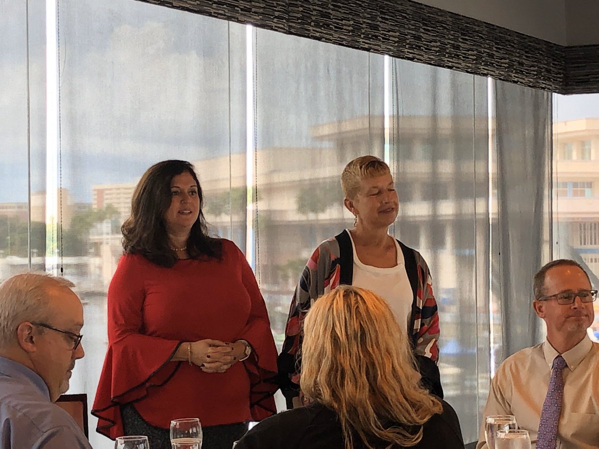 Jeff_Eakins's tweet photo. I am grateful to our phenomenal leaders who have worked tirelessly-doing what’s right for kids. I believe we have 
sustained Success @myONreader  because we are all in it together! Thank you for all of our work with Tampa Bay’s community partners @mlouwhaley @HCPSBoard https://t.co/dTJlOBNJH4