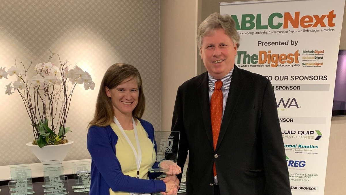 MangoMaterials's tweet image. Thrilled to be listed as one of the &quot;50 Next&quot; companies to disrupt the world. @annesgimenez picking up the award from @bdigest. #biofuelsdigest #ablcnext #distruptivetechnology