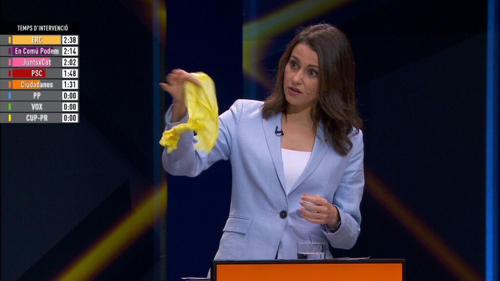sempresaludava's tweet photo. “...lo baila la morena con las bragas en la mano” https://t.co/zDAcaNCOL3