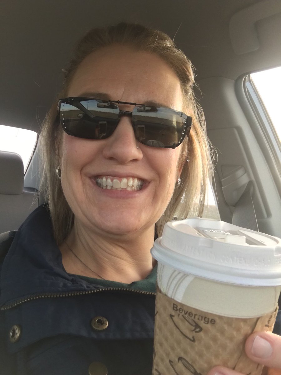 ComOptAshley's tweet image. Stood up Harriman’s today. But...I made new friends, got some work done. And...enjoyed 2 cups of coffee! I will be traveling back. Check it out! And tip the volunteers. #alwaysadvocating #caffeinekeepsmehappy ⁦@ComOptND⁩