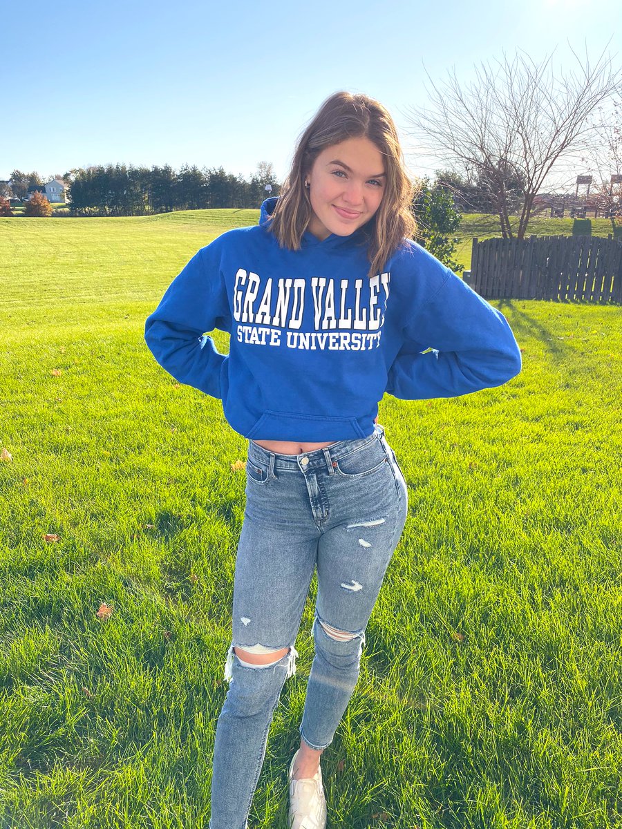 sydcangilla's tweet photo. I am extremely excited to announce that I have committed to Grand Valley State University to continue my athletic &amp; academic career! #golakers #gvsu 🔵⚪️ https://t.co/8TFqrM3W4p