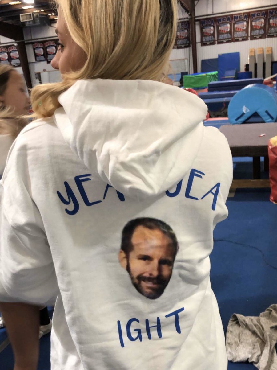 taylorterrette's tweet photo. Name somthing better than this ... @Casey_Jones42 @Hoya_Cheer @LetsGoRays https://t.co/oq4VuZPUvE