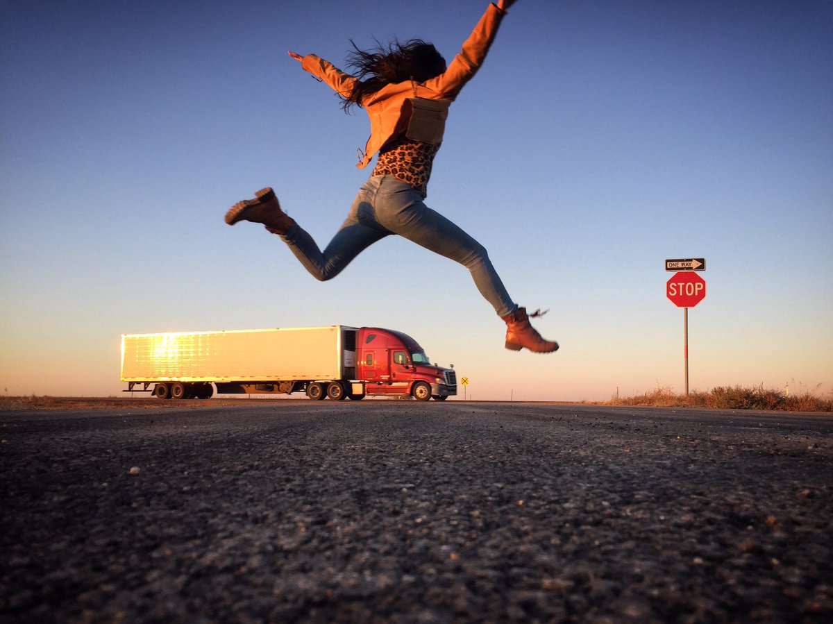 candybonesshow's tweet photo. #cantstopwontstop #superwoman #Texas #candybonestheatre #ontour #nyc #nola #orlando #geardownbigrig #ilovelarry @fringeencoreseries #infringe https://t.co/lEoeqBXCsH