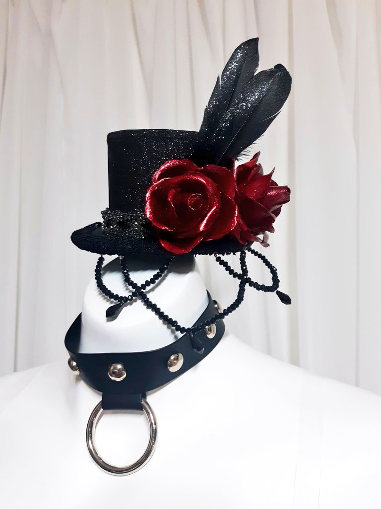 ASASD0130's tweet image. 메이플스토리 - 루시드💖

코스프레 의상 제작하였습니다.
가슴께에 포인트로 펄실버 그라데이션을 넣어주고, 은색 줄무늬부분은 빛을 반사하는 특수반사자재로 표현해 은은한 느낌을 더해주었어요

#니오샵 #카므 #코스프레의상 #코스프레의상제작 #메이플스토리수주 #루시드코스프레 #게임코스프레