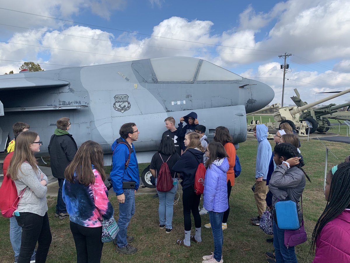 obmsmrss's tweet image. Learning about the A7 from Mr. Bogard @MottsMilMuseum #berkshirestrong