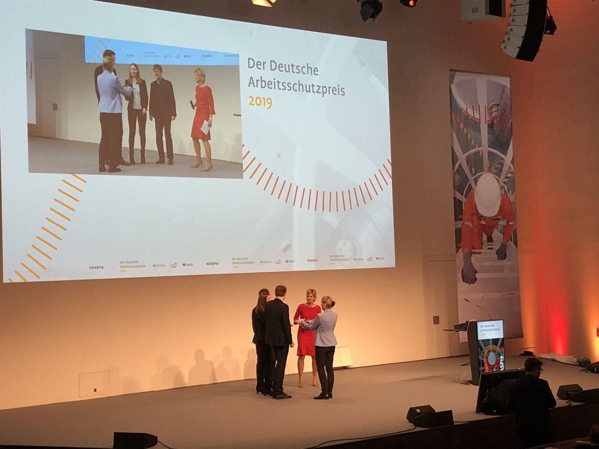 MickiSchleich's tweet image. Publikumspreis #DASP19 #unfallversicherung #aplusa #prävention