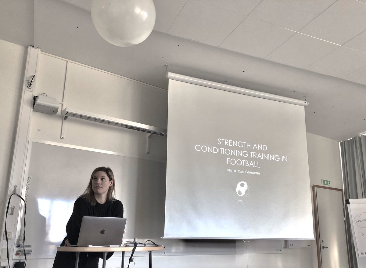 kristinholm92's tweet image. Thank you Niklas Egnell and @roggasandberg for inviting me as a speaker for the pro licence course. It was great to meet so many good coaches and share my thoughts on strength periodisation in football. #prolicence