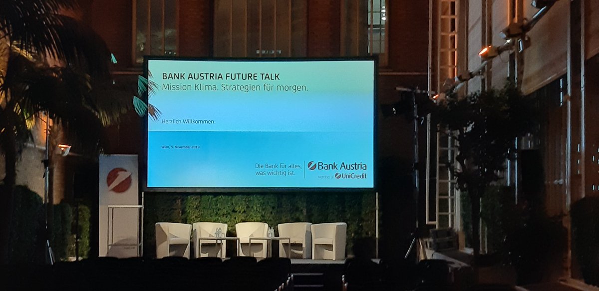 oeKlo_GmbH's tweet image. Heute zuerst beim @ClimateKIC_AT Seminar im @impacthubvienna mit #MartinGiese und als Abendveranstaltung bei dem #FutureTalk der @Bank_Austria zum Thema #MissionKlima. Als SprecherInnen ua. @KRogenhofer (@klima_vb, @ViennaForFuture) und Dr. Hubert Hasenauer (BOKU).