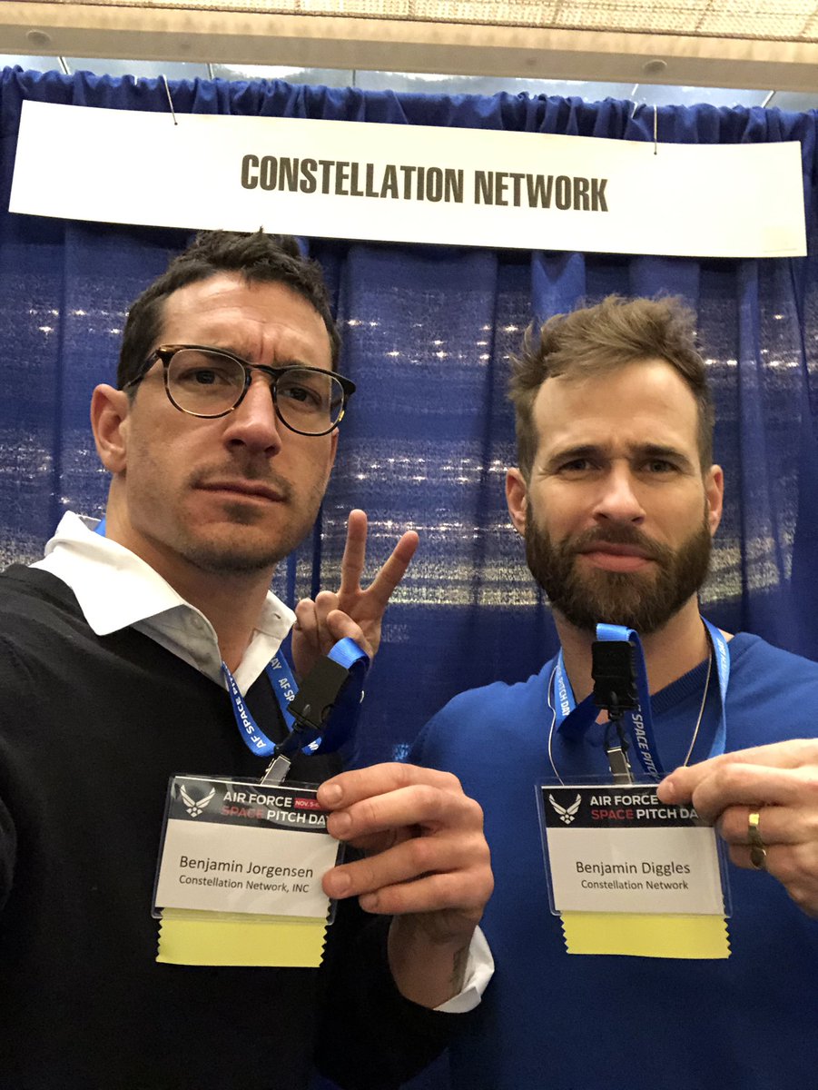 BenJorgensen's tweet image. #space with diggles at the #airforcespaceputchday. @Conste11ation talking about #blockchainforbigdata