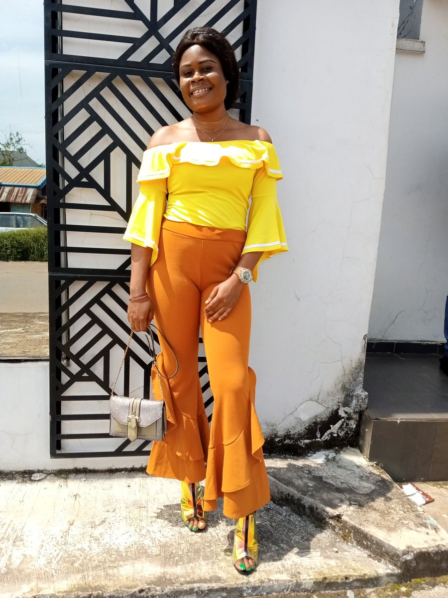ChrisSydney5's tweet photo. If you dont give them 🤙💕
How will they take it🤞💞👌
#BBNaija https://t.co/9NIjjajFWi