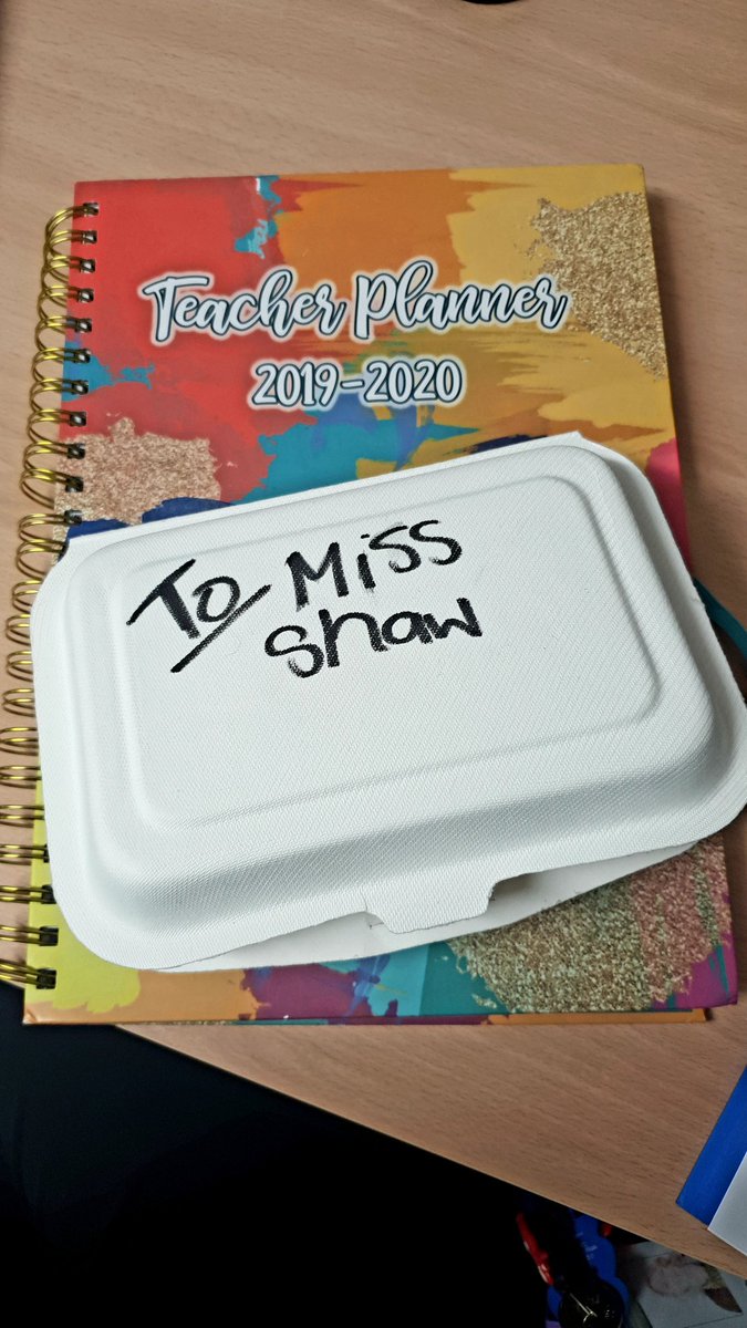 MissTShaw2's tweet photo. I love my job 🌻💛 #teacher #teaching #teacherplanner #positiveteachercompany #positive #students #sen #cooking #cakes #baking #love #lovemyjob https://t.co/6mCfotSitU