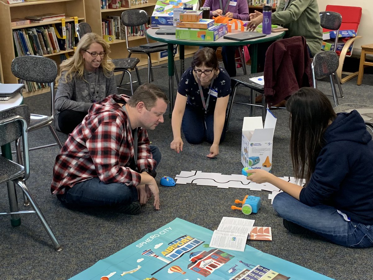 Genius Hour @HTSD_Lalor discovering, learning, & coding! @SpheroEdu @littleBits @Ozobot and Botley! @codeorg