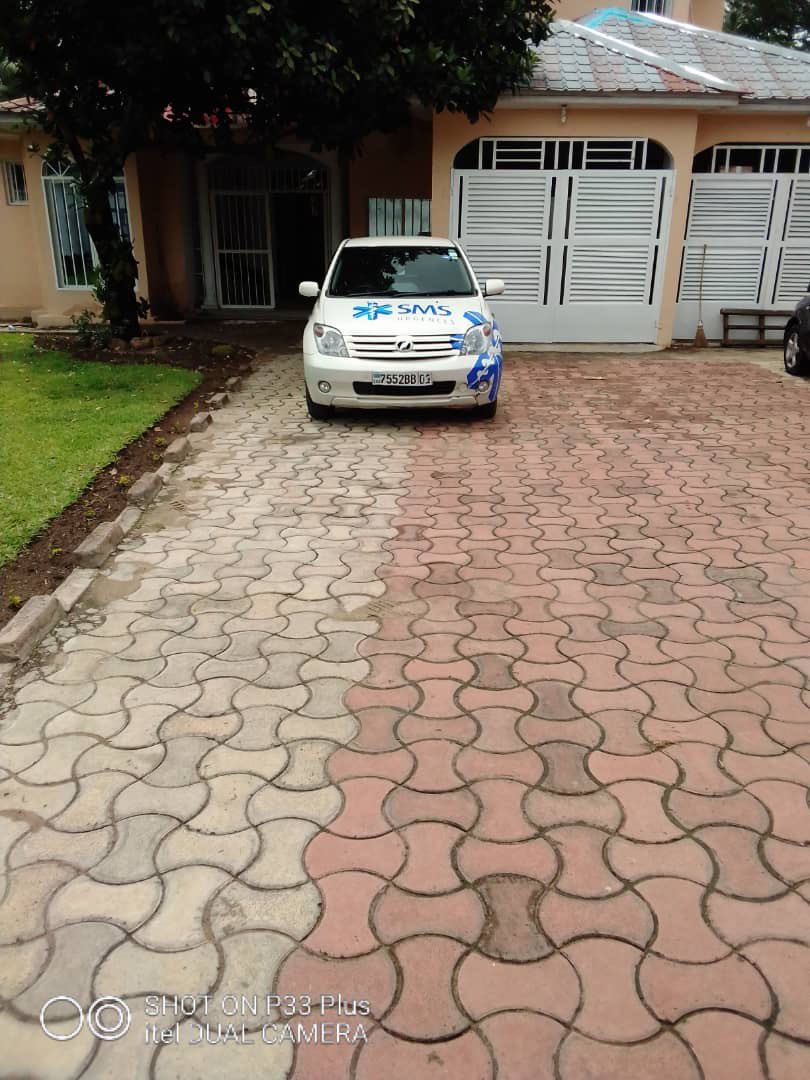 Luc_Gerard's tweet photo. SMS ouvre une Nouvelle clinique de proximité à Kinshasa - Binza Météo https://t.co/Ool2ljW3Ff
