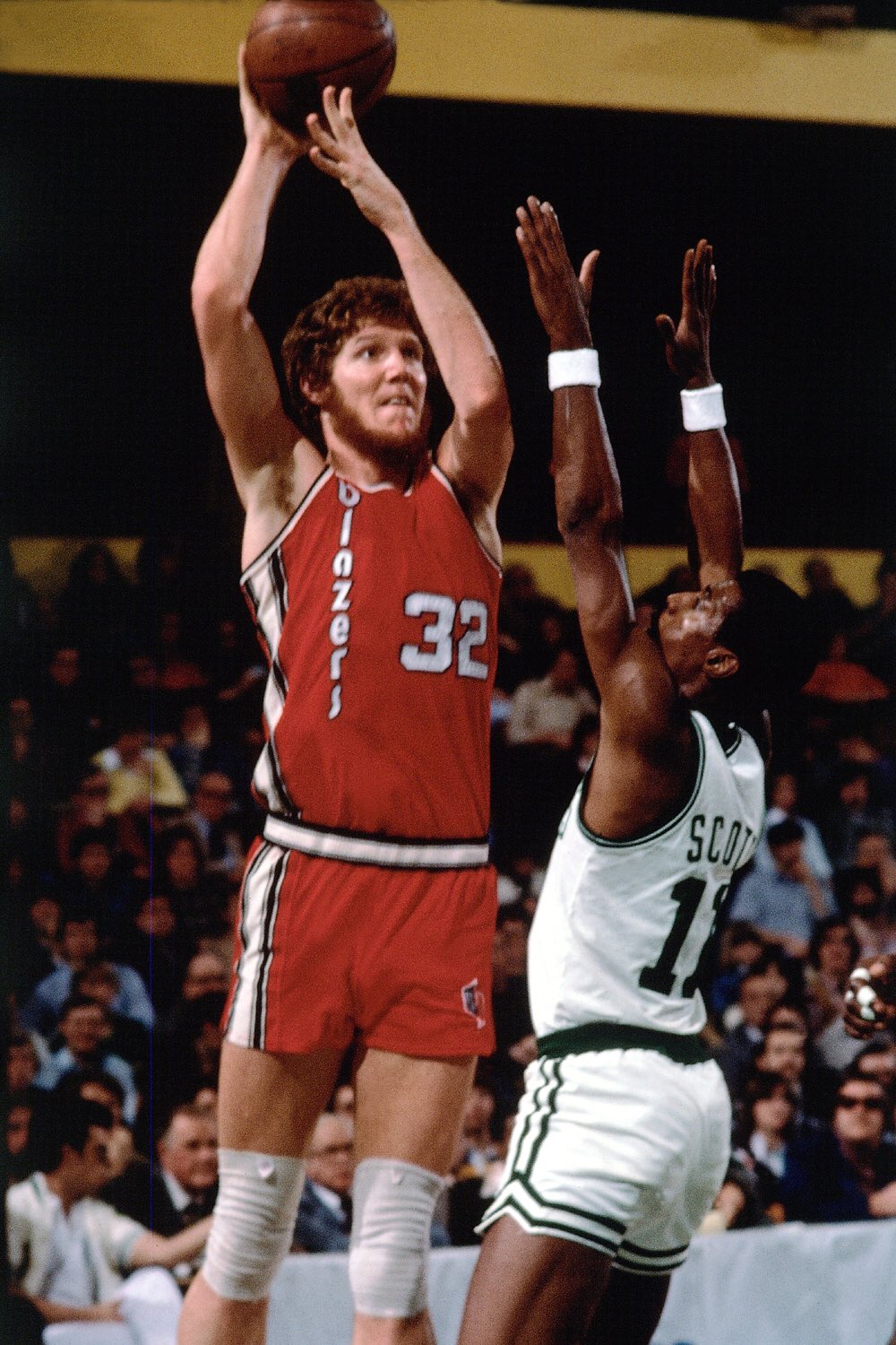 A very happy birthday to 2X NBA & NCAA champion HOFer Bill Walton!!! 