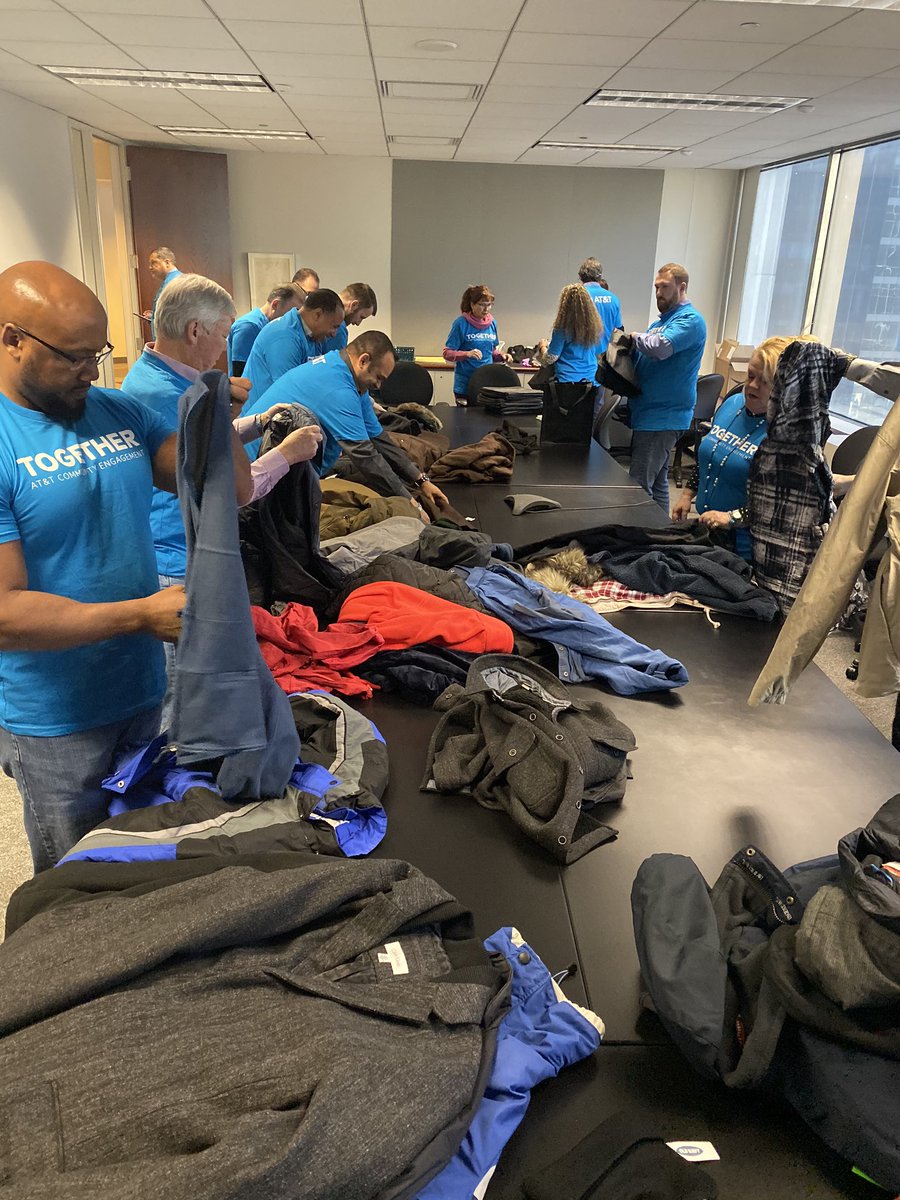 Amybrooks23's tweet photo. More photos from our #BelieveChicago coat drive @LifeAtISD #LifeatATT https://t.co/4yDyofgg67