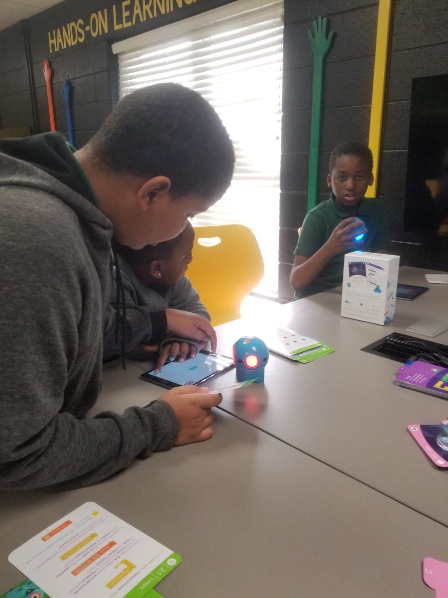 MsDavis20152016's tweet image. #coding with @codeorg, @PlayOsmo #CodingWithAwbie, &amp;amp; @WonderWorkshop.  We also coded math facts with @BeebotCo!  #STEM #LearningLeading #WildaboutGilliard @faithlucy1 @gilliard_gators @empowermcpss @MobilePublicSch @MarcieMcNeal @faithlucy1 @phaedratfox @ThreadgillMCPSS