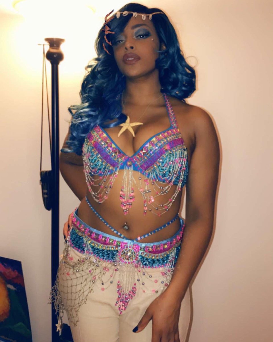 Imandelsol's tweet photo. BEHOLD! A Bad Beach ๐ ๐
#Halloween2019
#BadBeach #Costume https://t.co/KfMg9Chdlk
