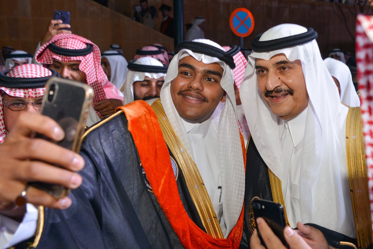 pmuofficial's tweet photo. جانب مصور من احتفال الجامعة بحفل تخريج الدفعة السادسة من طلابها #pmuer https://t.co/qzOLd9WNru
