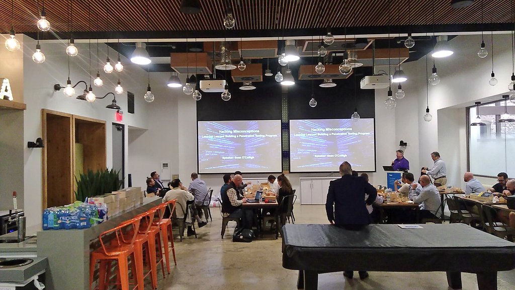 ATxTE's tweet photo. @Packetman007 on hopsphere radius security @cloudsa Austin @Box! Limiting hop count of your packets, reducing range to your own organisation https://t.co/3bxSIfvHRP