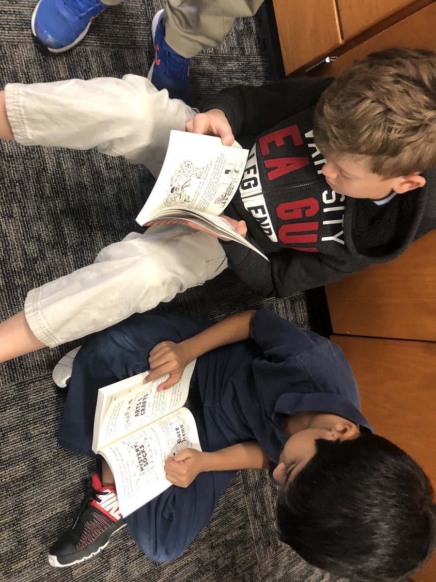 We are so excited! 🥰
#wimpybookboxday #buildingthinkers <a href="/Trivium_Academy/">Trivium Academy</a>